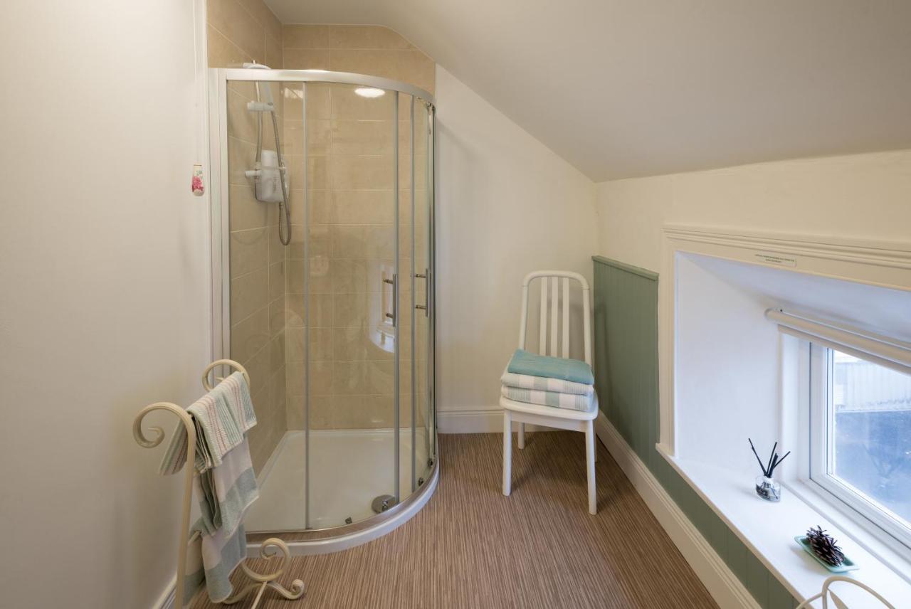 Charming 2-Bed Apartment In Donegal Town Centre Bagian luar foto