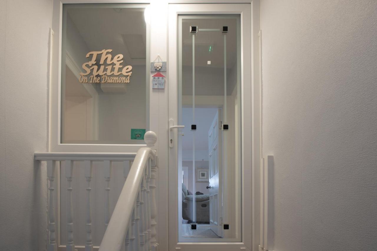 Charming 2-Bed Apartment In Donegal Town Centre Bagian luar foto