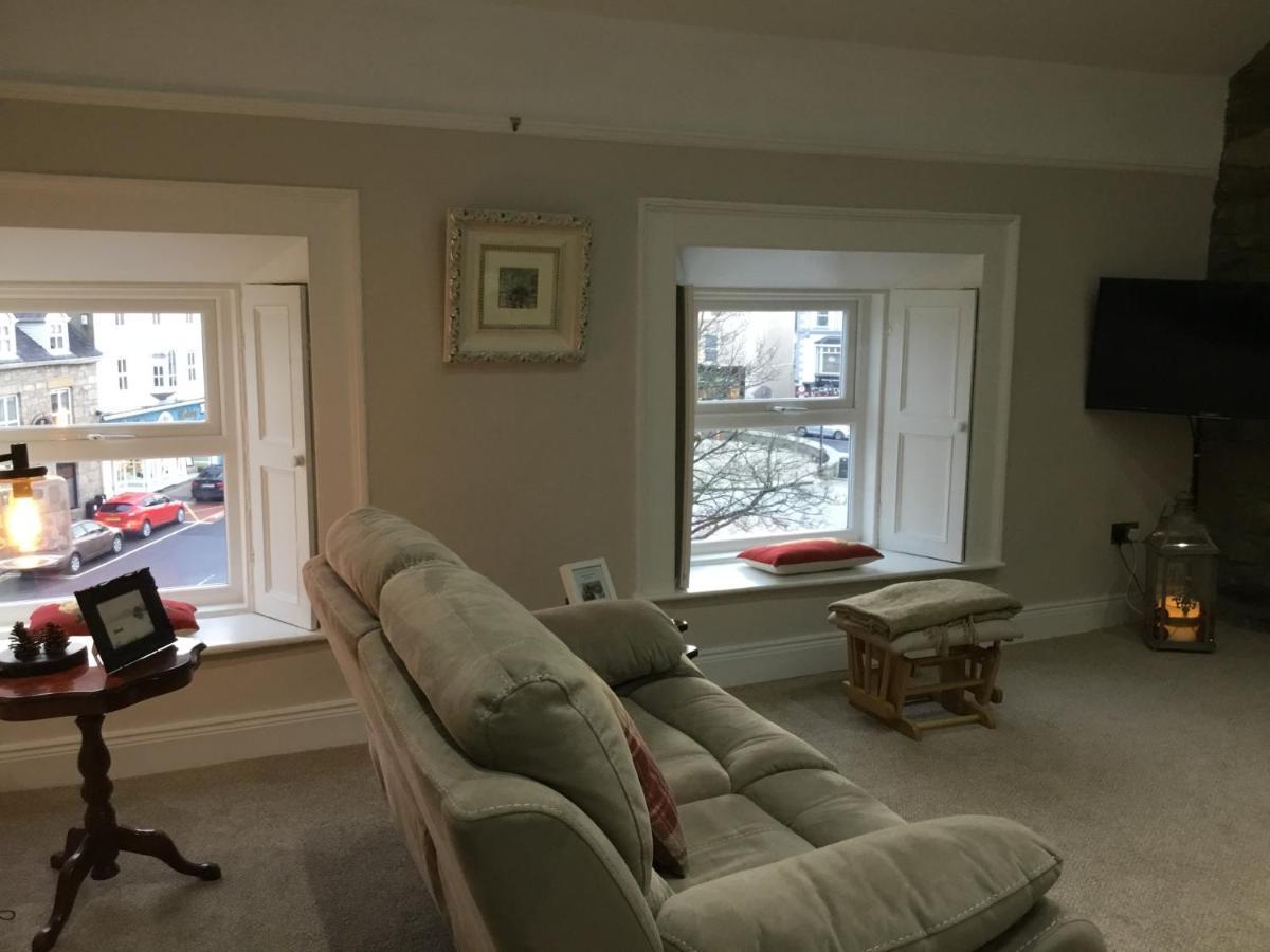 Charming 2-Bed Apartment In Donegal Town Centre Bagian luar foto